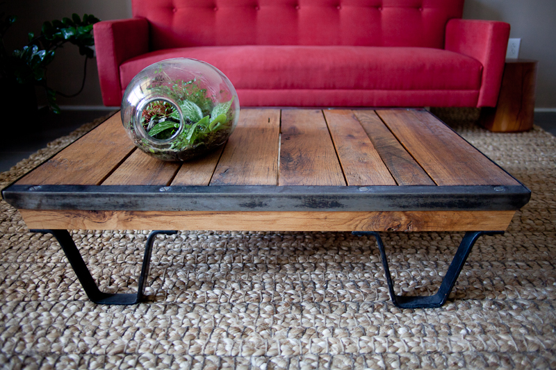 Custom Oak Pallet Table